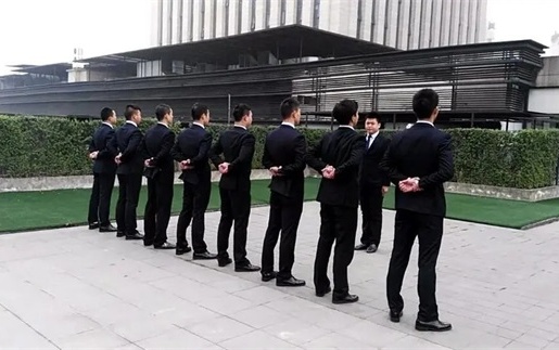 十堰揭秘：如何选择靠谱的收债公司？老司机给你支招